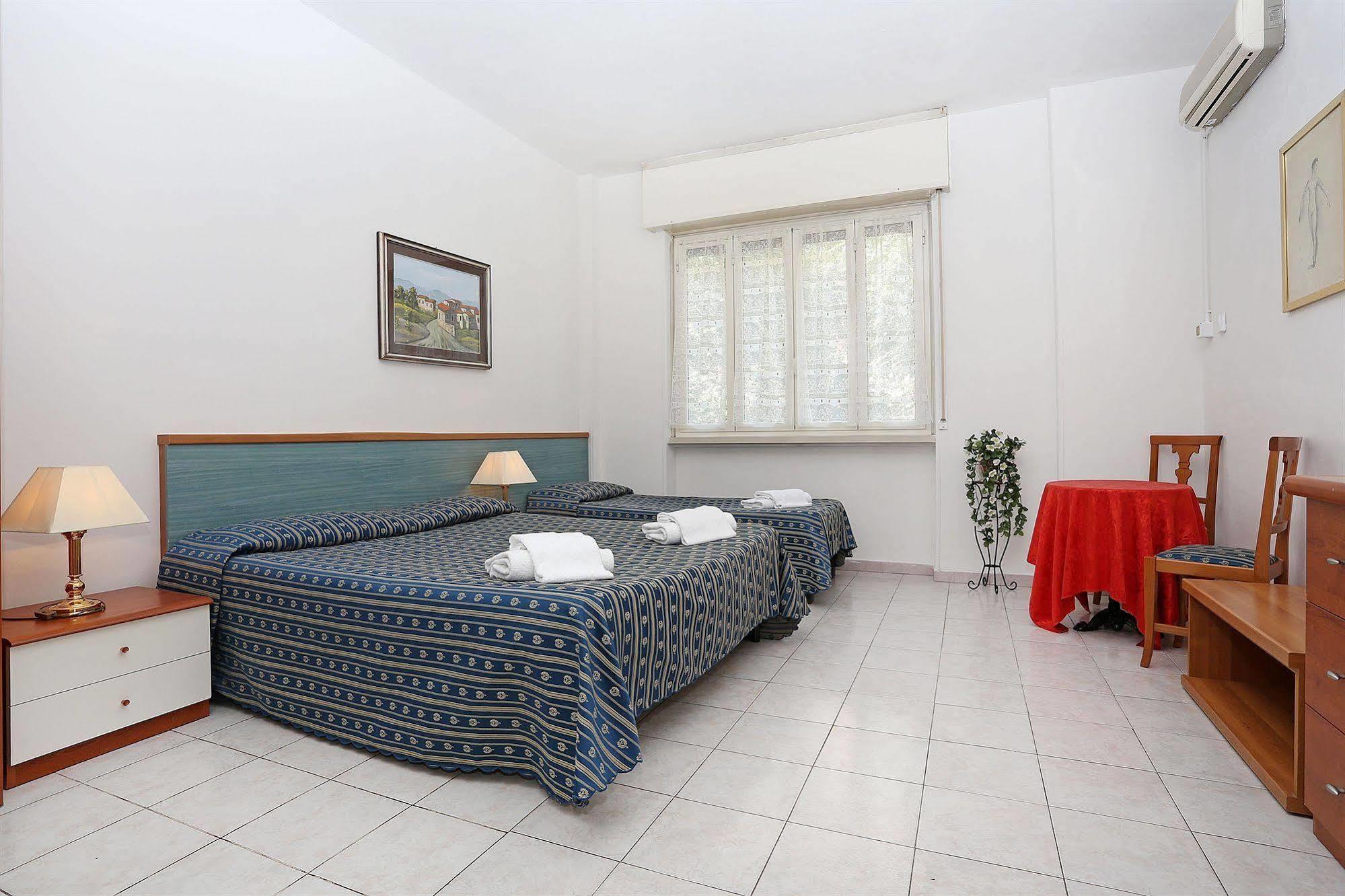 Albergo Athena Рим Екстер'єр фото